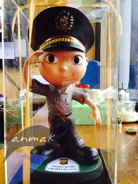patung-maskot-polri